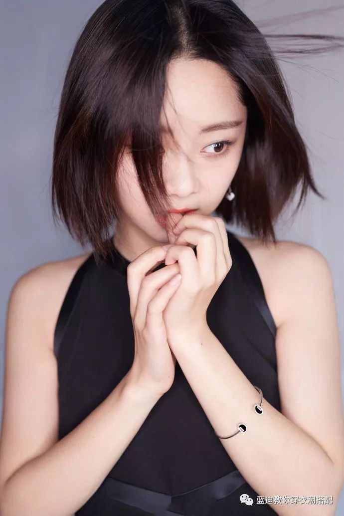 angelababy谭松韵合影,沈月乔欣街拍视频