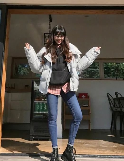 超厚北方抗寒棉服穿搭,冬季穿什么款式的棉服显瘦