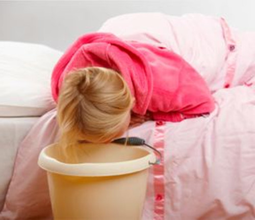 宝宝突然呕吐要怎么处理,宝宝突然呕吐应该怎么处理