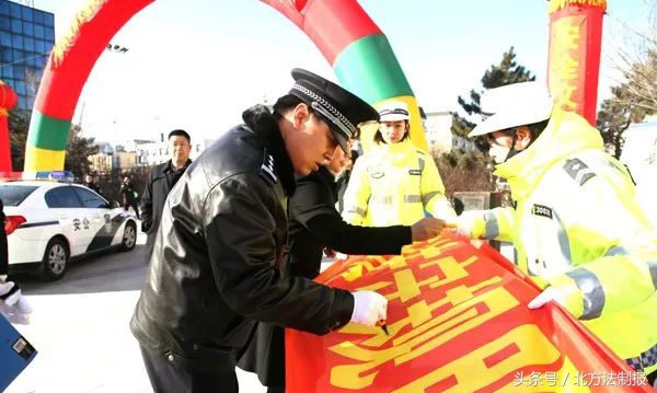 122交警周六值班,吉林高速交警122直播