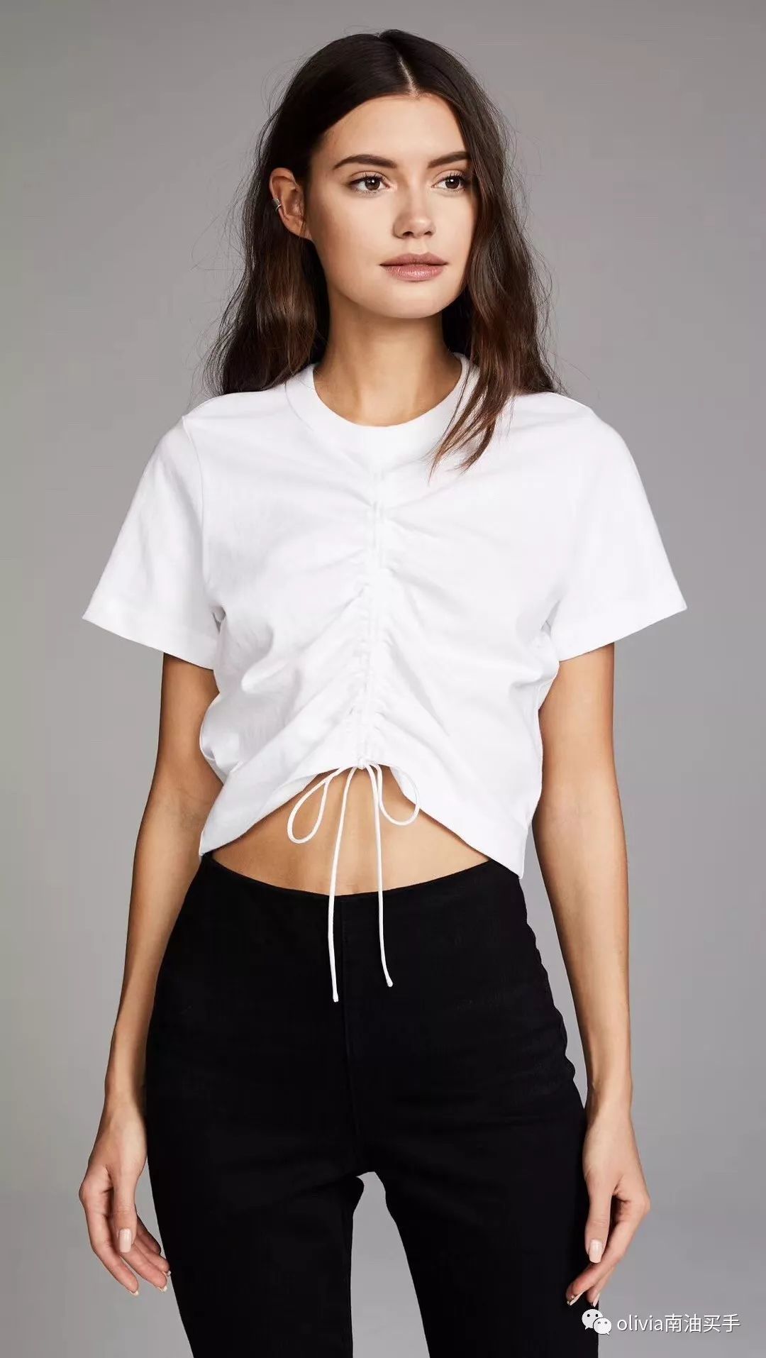 南油卖T恤扎堆上新的时刻来了,大牌是否真的好的照妖镜时刻