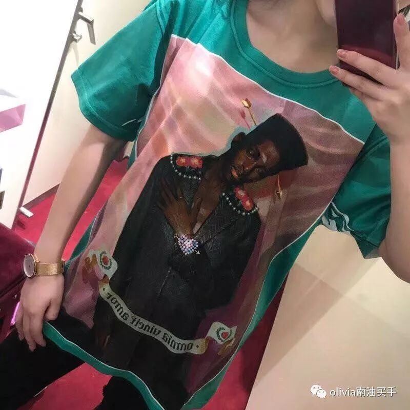 南油卖T恤扎堆上新的时刻来了,大牌是否真的好的照妖镜时刻