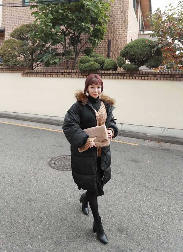 黑色棉袄内搭什么颜色毛衣好看,黑色棉袄内搭什么毛衣