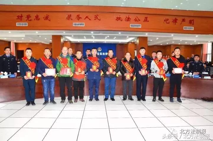 122交警周六值班,吉林高速交警122直播