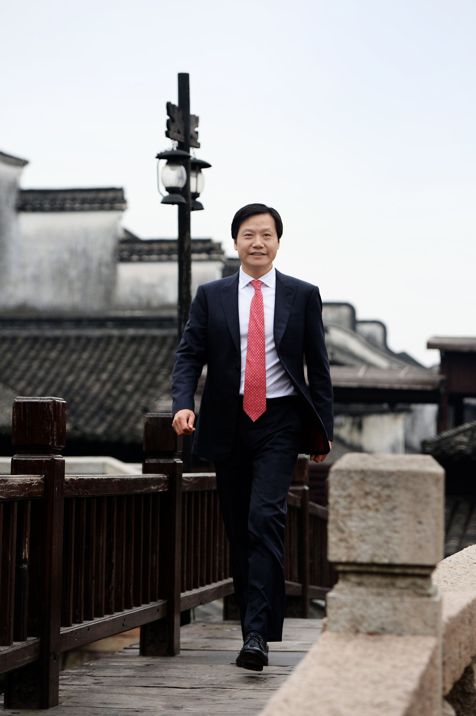 雷军征求网友最喜欢的全面屏,雷军全面屏5500毫安电池