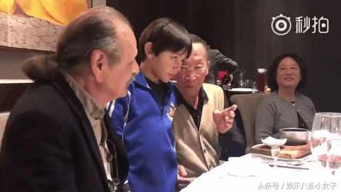 厉害了！7岁诺一给姥爷和爷爷做同声传译，网友：刘烨你学着点