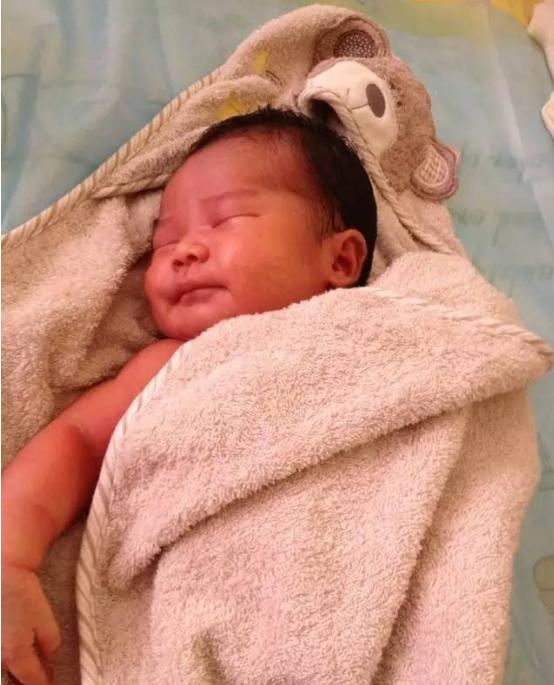 顺产难产日记,顺产八斤一两