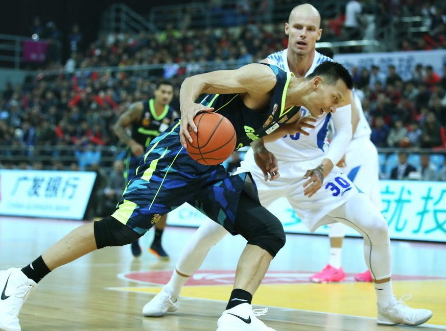 丁彦雨航巅峰cba场均数据,丁彦雨航为何在cba发挥强势