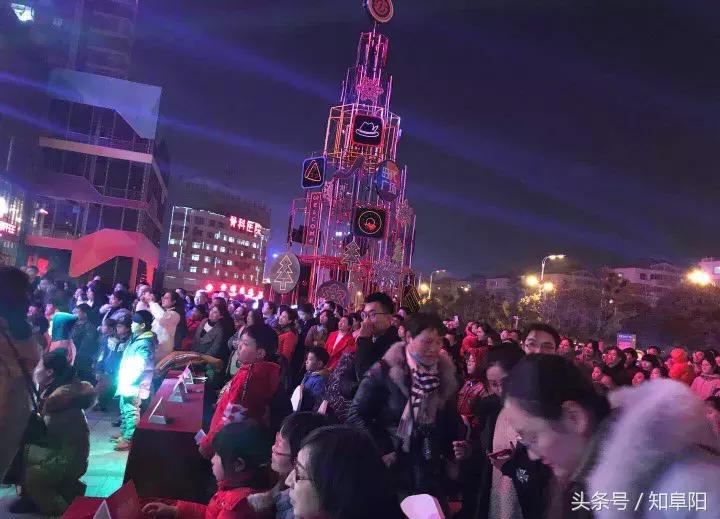 阜阳商厦时代广场狂欢活动,阜阳商厦时代广场7月活动