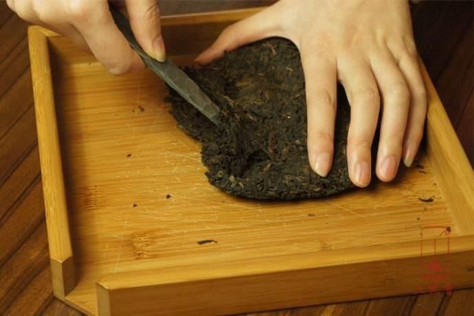 各位旅客请注意带上自己的行李,飞机场能不能带茶叶过安检