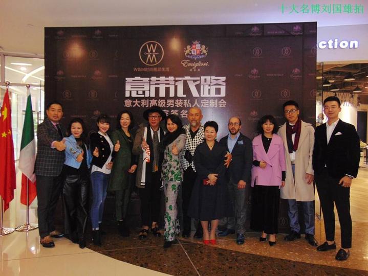 鍝堥噷鐜嬪瓙鑻变鸡瑗胯,鍝堥噷鐜嬪瓙瑗胯