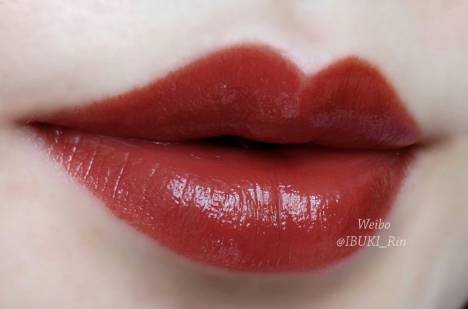 这10支铁锈红，让你白白白白成发光体！