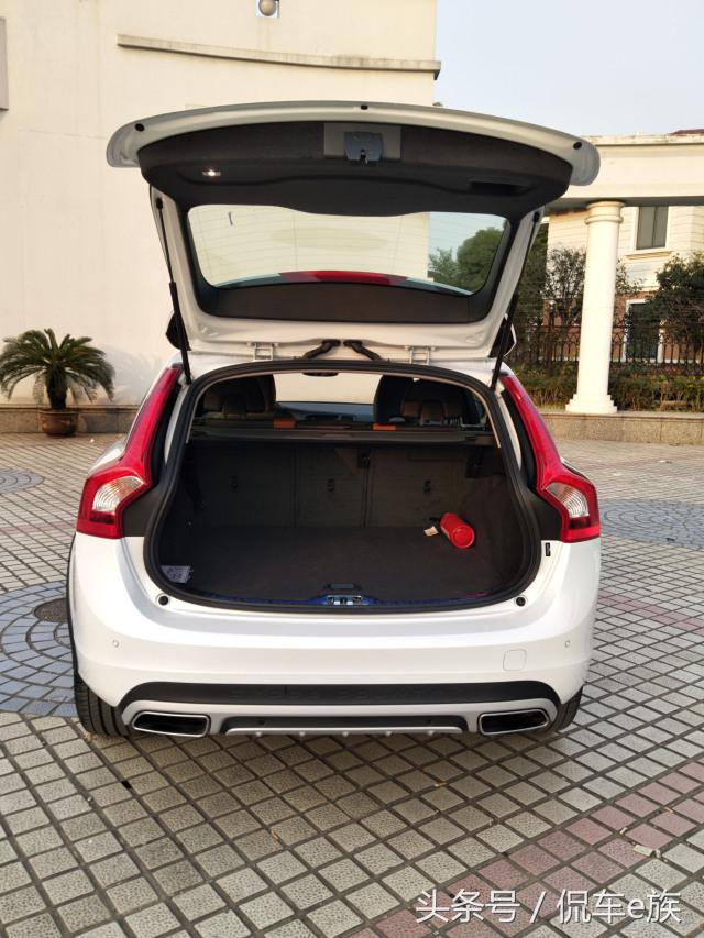 旅行的意义火车版,新款沃尔沃v60旅行