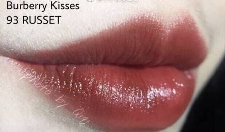 这10支铁锈红，让你白白白白成发光体！