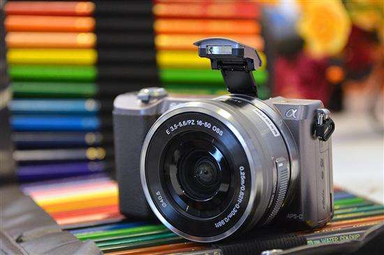 女生想买小相机买哪款,女孩子旅游一定买的相机