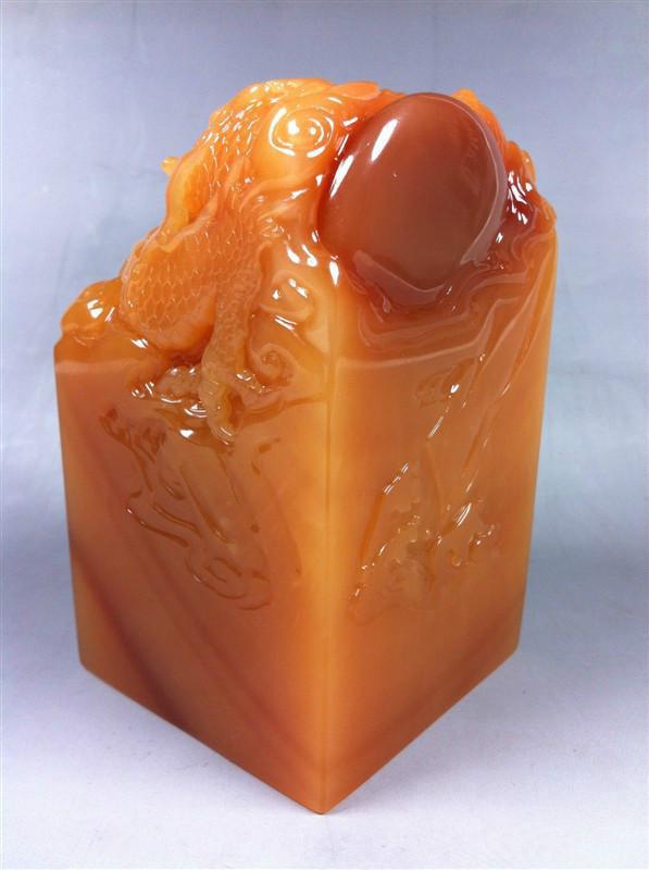 怎样的田黄才是上等田黄,田黄印章价值连城