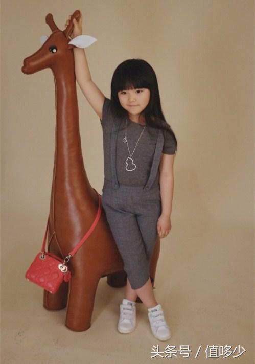 王诗龄包包dior同款,王诗龄的大牌包