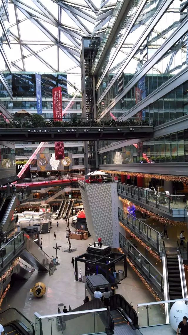 芳草地购物中心特色,芳草地购物中心介绍