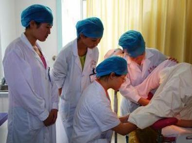 阴式B超太尴尬了，很多女性宁愿喝水憋尿也不做它了