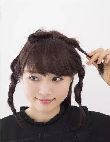 花环头饰简单编发教程长发,可人优雅花环编发教程图解