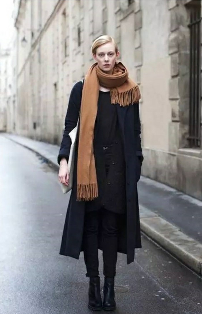 大衣+围巾=最保暖的时髦精！这才是这个冬天最in最实用的穿搭法！