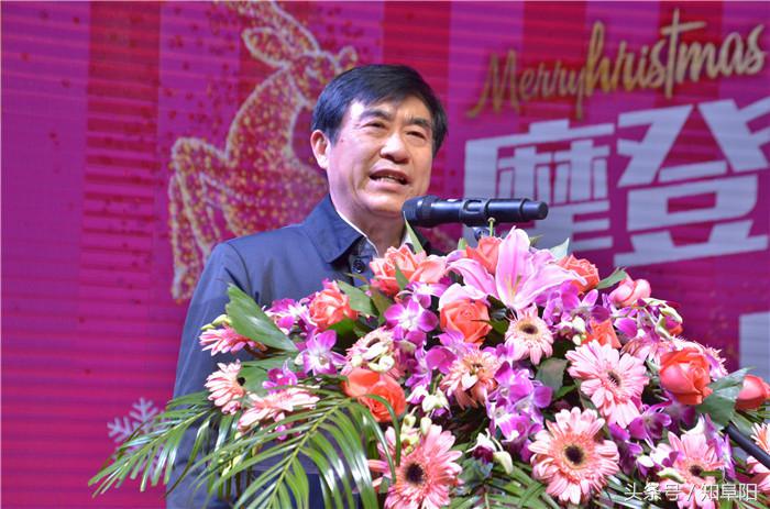 灯光璀璨点亮阜城，商厦时代广场举行摩登时代-圣诞亮灯仪式