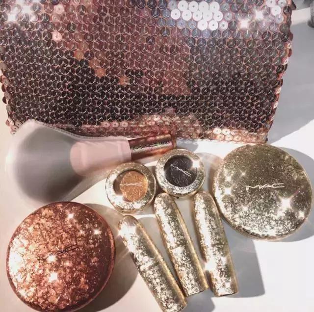 最值得买的圣诞限量款,最近比较火的圣诞限定