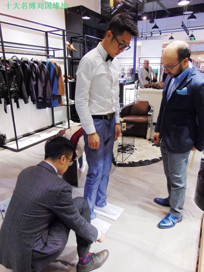 鍝堥噷鐜嬪瓙鑻变鸡瑗胯,鍝堥噷鐜嬪瓙瑗胯