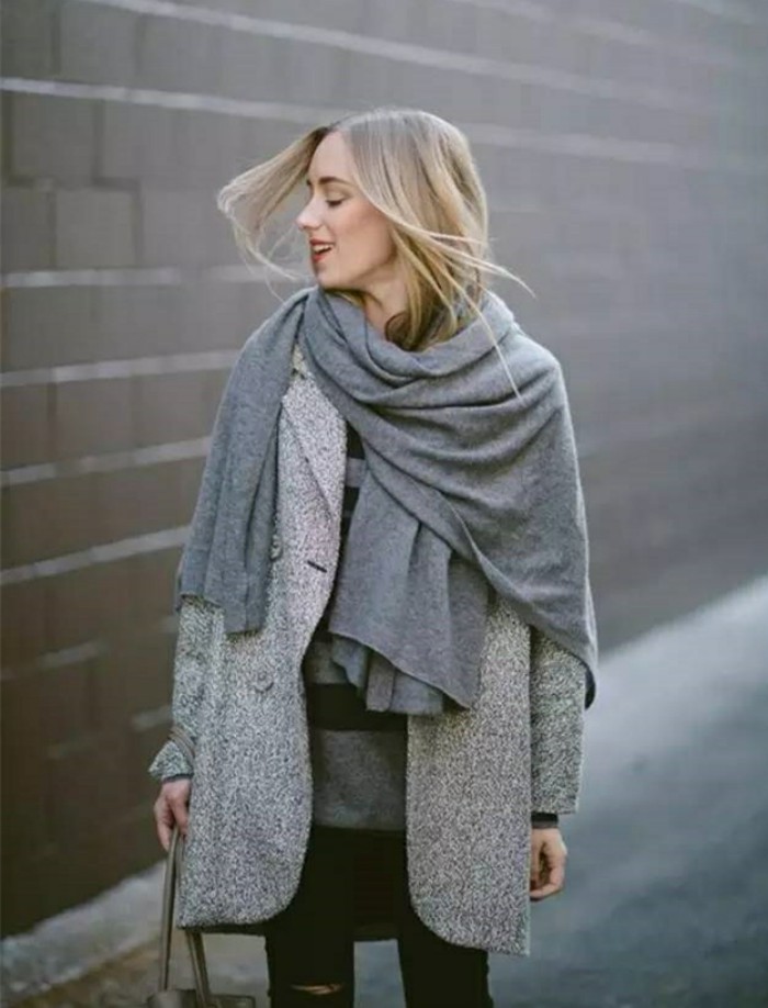 大衣+围巾=最保暖的时髦精！这才是这个冬天最in最实用的穿搭法！