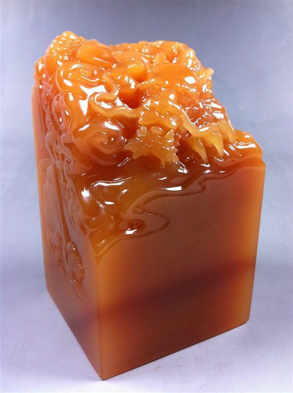 怎样的田黄才是上等田黄,田黄印章价值连城