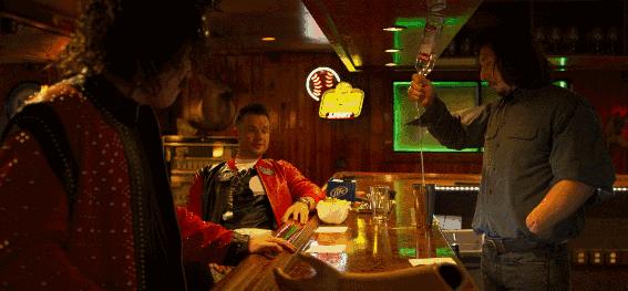 穿条纹的007,请叫我邦德土炮博士!