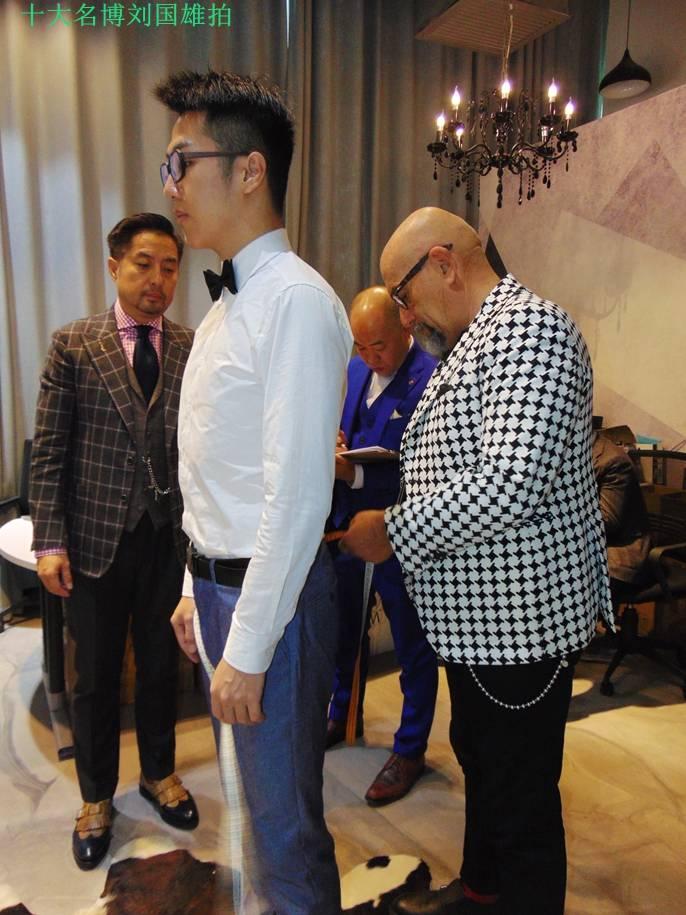 鍝堥噷鐜嬪瓙鑻变鸡瑗胯,鍝堥噷鐜嬪瓙瑗胯