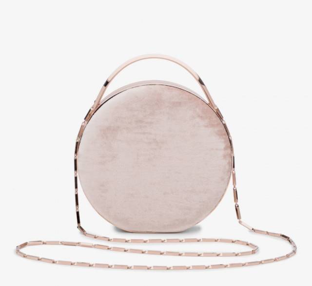 出门也能拎的包包,出门能装东西的包包