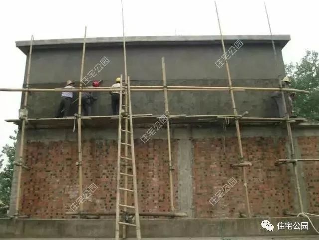 为什么红砖不如土砖,红砖为什么不能拿去盖房子