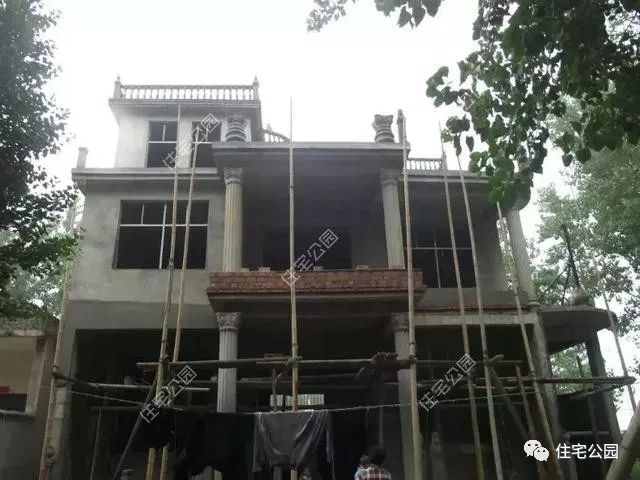 为什么红砖不如土砖,红砖为什么不能拿去盖房子