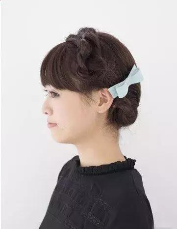 花环头饰简单编发教程长发,可人优雅花环编发教程图解