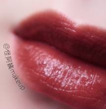 这10支铁锈红，让你白白白白成发光体！