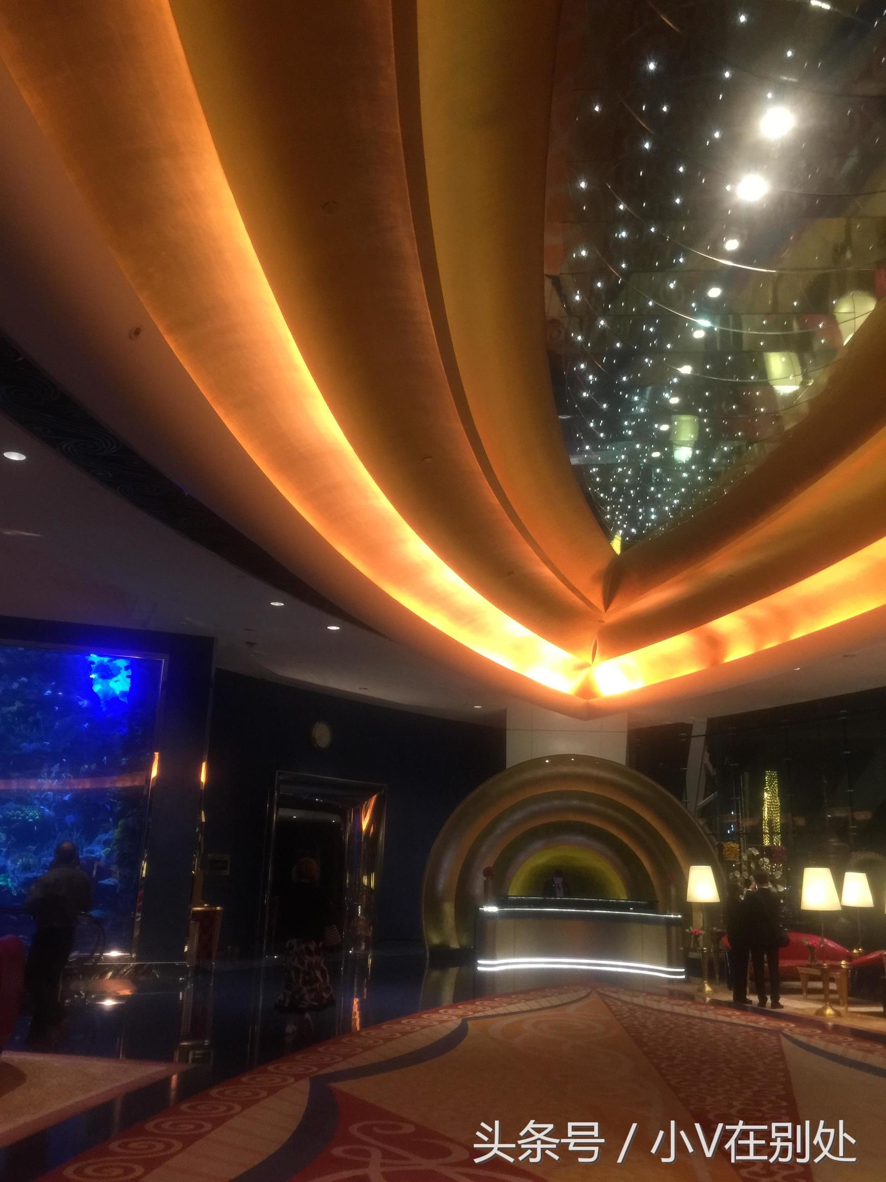 遍地爱马仕,迪拜七星级黄金酒店