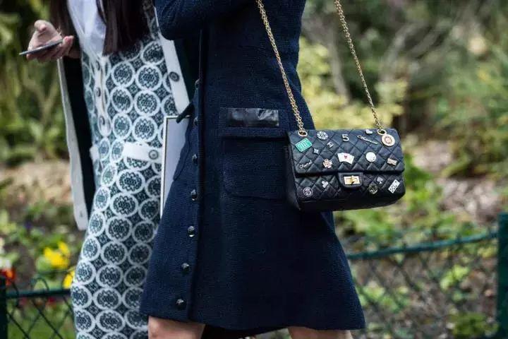 出门也能拎的包包,出门能装东西的包包