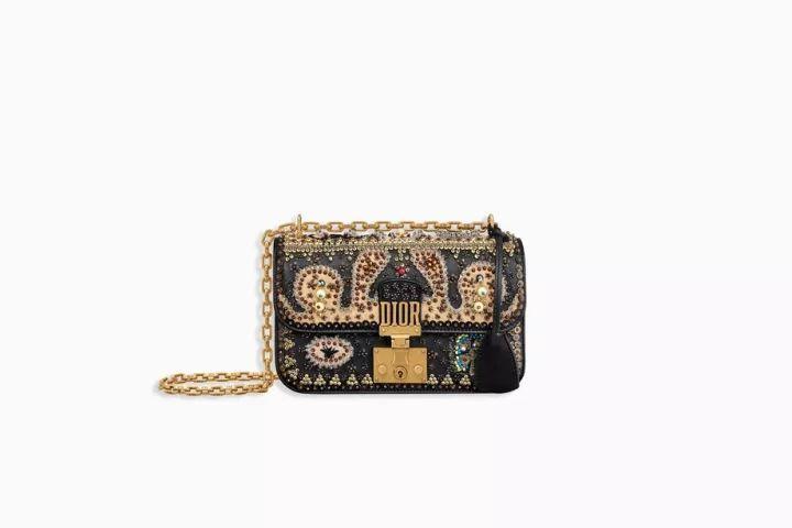 出门也能拎的包包,出门能装东西的包包