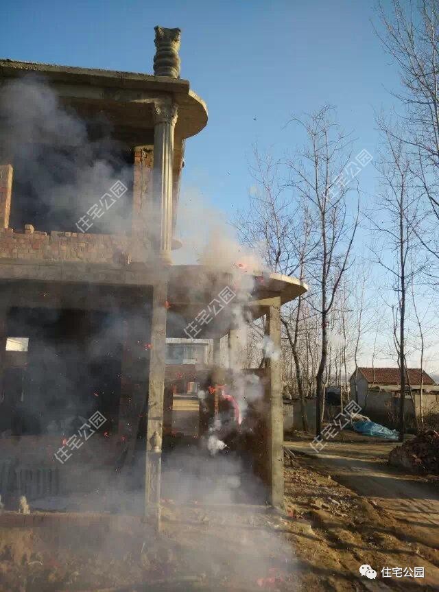 为什么红砖不如土砖,红砖为什么不能拿去盖房子