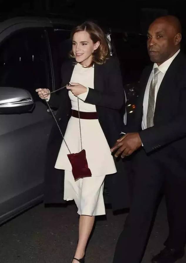 出门也能拎的包包,出门能装东西的包包