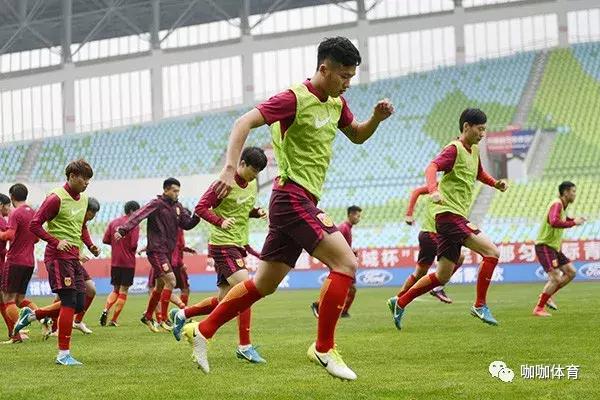 把孩子送出国留学要多少钱,把孩子送出国留学还是留在国内