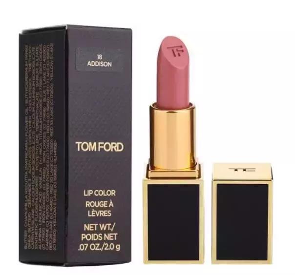 涂对口红,眼妆画成熊猫,也是伪素颜!