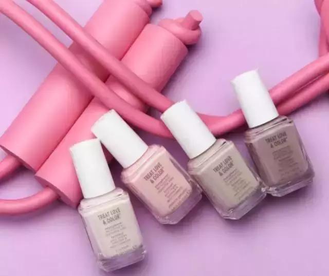 秋冬好看的指甲色,秋冬最适合的指甲油颜色多色搭配