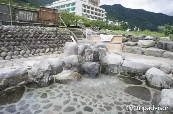 浴衣美食,舒适而又温暖的温泉