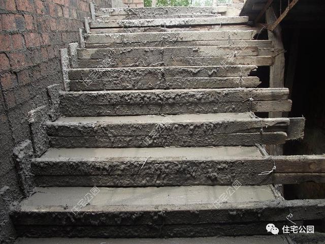 为什么红砖不如土砖,红砖为什么不能拿去盖房子