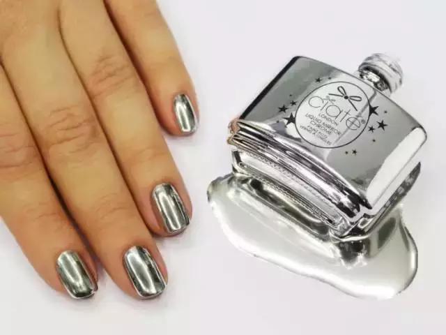 秋冬好看的指甲色,秋冬最适合的指甲油颜色多色搭配