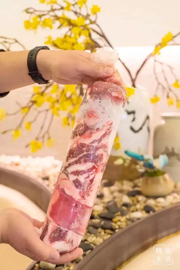 一家值得你品尝的驴肉火锅,超正的驴肉火锅