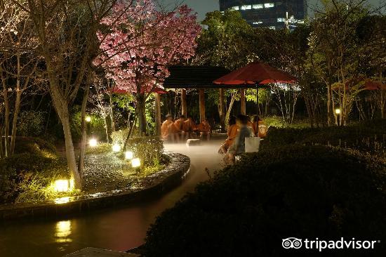 浴衣美食,舒适而又温暖的温泉